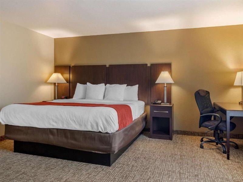 Comfort Inn & Suites Perry National Fairgrounds Area Exterior foto
